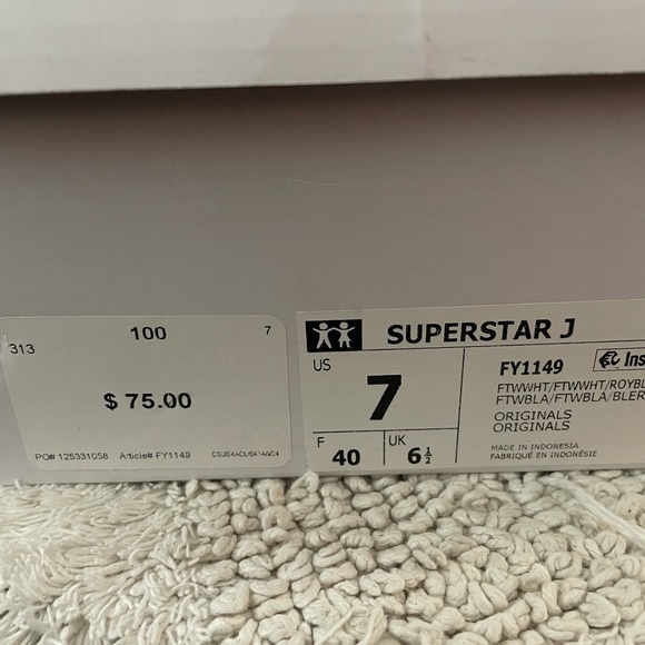 Addidas - Picture 9 of 9